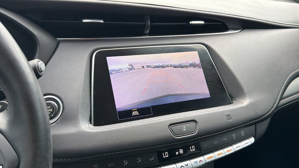 Used 2021 Cadillac XT4 Premium Luxury w/ Cold Weather Package FWD image 23