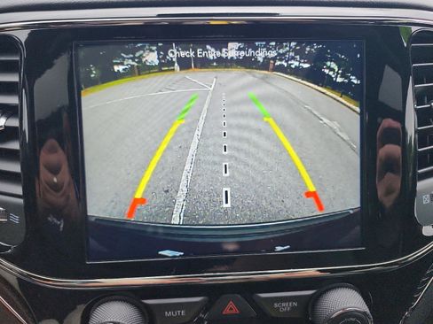 Used 2019 Jeep Grand Cherokee High Altitude AWD/4WD image 19