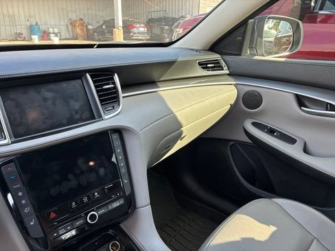 Used 2023 INFINITI QX50 Luxe AWD/4WD image 8