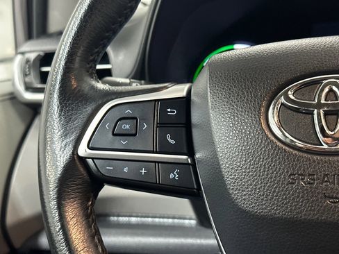 Used 2021 Toyota Sienna XLE image 25