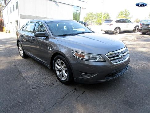 Used 2012 Ford Taurus SEL image 6