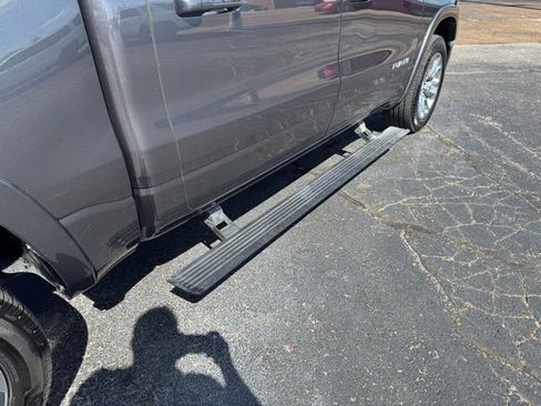 Used 2022 RAM 1500 Laramie w/ Sport Appearance Package AWD/4WD image 9