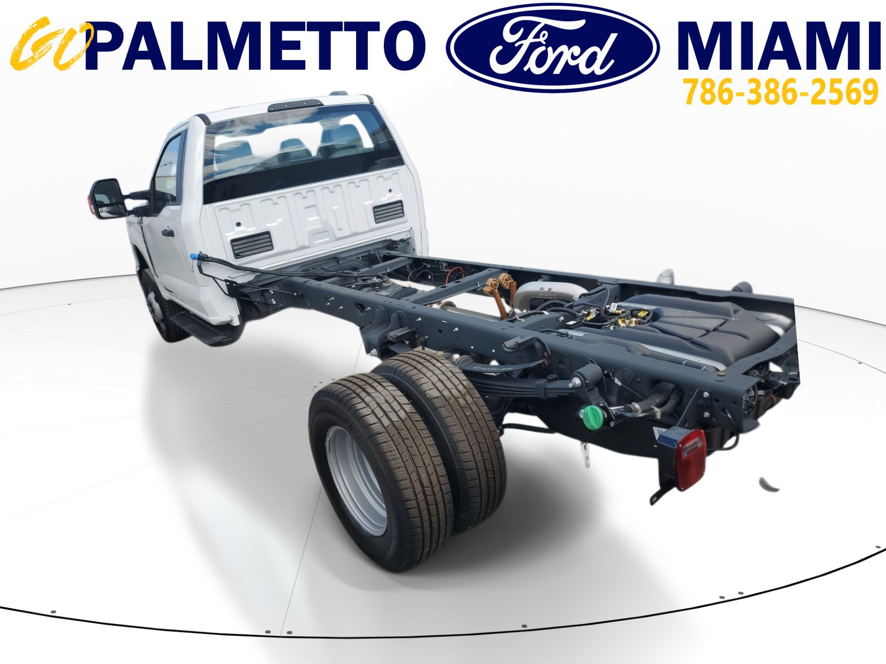 Used 2024 Ford F350 XL w/ XL Chrome Package AWD/4WD image 3