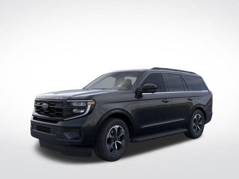 New 2026 Ford Expedition Active image 1