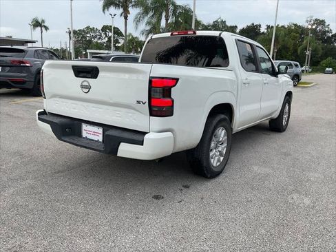 Used 2022 Nissan Frontier SV RWD image 8