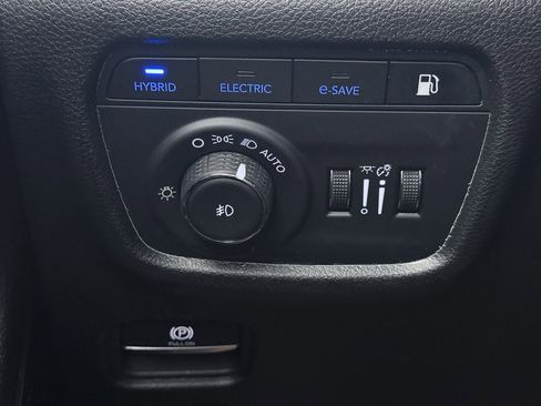 Used 2025 Jeep Grand Cherokee Limited 4xe image 51