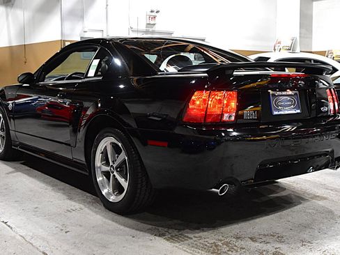 Used 2004 Ford Mustang Mach 1 RWD image 13