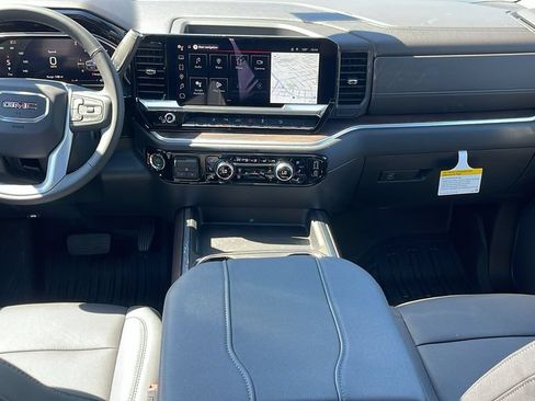 New 2026 GMC Sierra 2500 SLT w/ SLT Premium Package AWD/4WD image 17