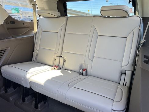 Used 2021 GMC Yukon Denali w/ Denali Ultimate Package image 32