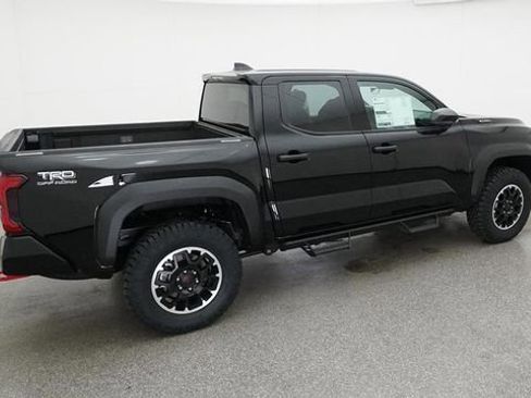 New 2025 Toyota Tacoma TRD Off-Road image 24