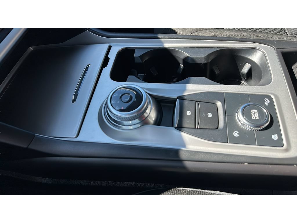 Used 2022 Ford Explorer XLT AWD/4WD image 22
