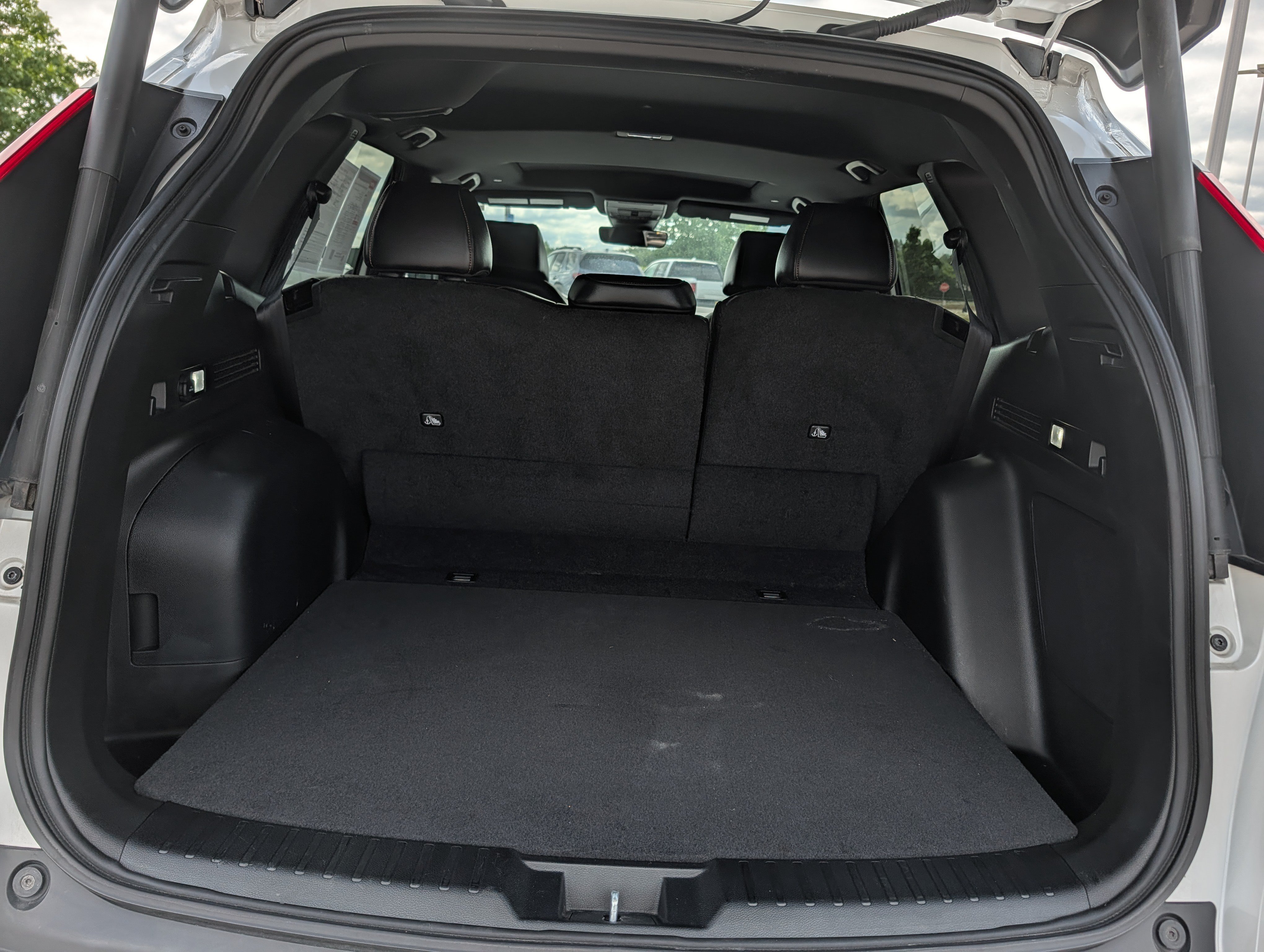Used 2025 Honda CR-V Sport Touring image 18