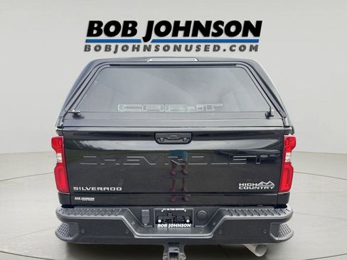 Used 2023 Chevrolet Silverado 3500 High Country w/ Z71 Off-Road Package AWD/4WD image 4