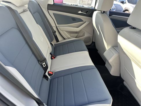 Used 2026 Volkswagen Jetta SE image 14