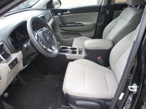Used 2022 Kia Sportage LX image 13