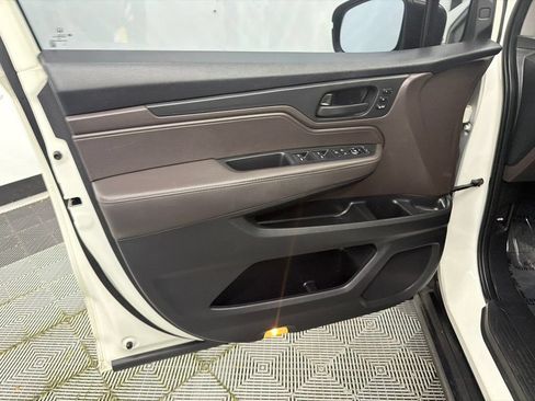 Used 2019 Honda Odyssey EX-L image 11