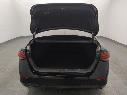 Used 2024 Nissan Sentra S FWD image 29