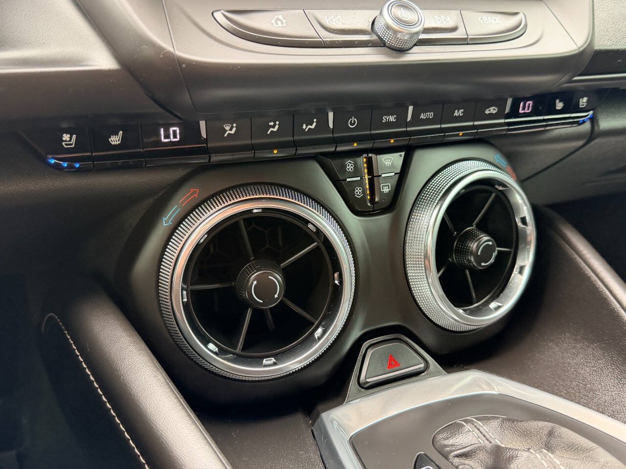 Used 2018 Chevrolet Camaro SS RWD image 38