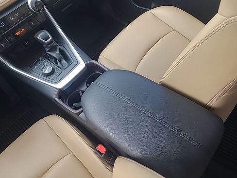 Used 2019 Toyota RAV4 Limited w/ All Weather Liner Package AWD/4WD image 16
