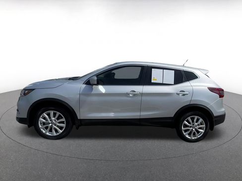 Used 2021 Nissan Rogue Sport S image 9