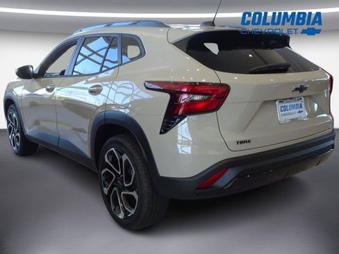 New 2026 Chevrolet Trax RS w/ Sunroof Package image 4