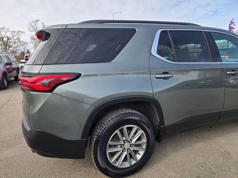 Used 2022 Chevrolet Traverse LT AWD/4WD image 14