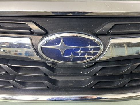 Used 2017 Subaru Forester 2.5i Premium AWD/4WD image 10
