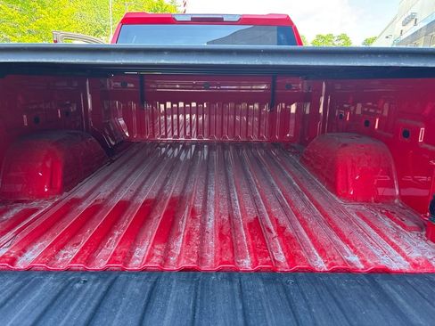 Used 2025 Chevrolet Silverado 1500 LT AWD/4WD image 25