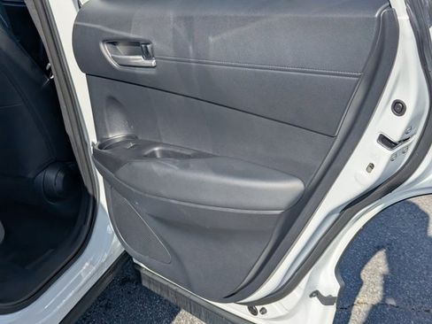 Used 2025 Toyota Corolla Cross AWD Hybrid image 15