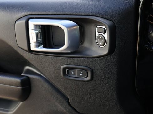 Used 2021 Jeep Gladiator Mojave image 54