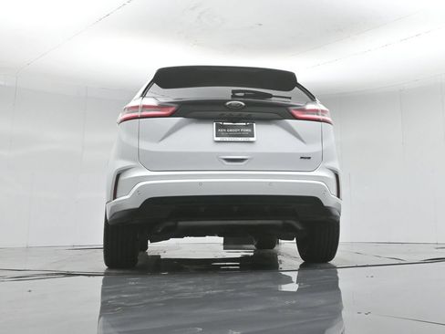 Used 2022 Ford Edge SE w/ Black Appearance Package AWD/4WD image 50