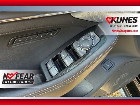 Used 2023 Cadillac CT5 Sport image 21