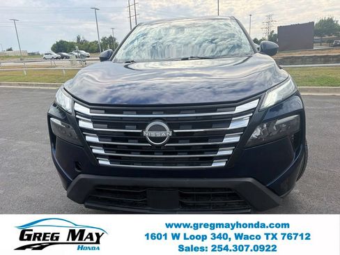 Used 2025 Nissan Rogue SV AWD/4WD image 9