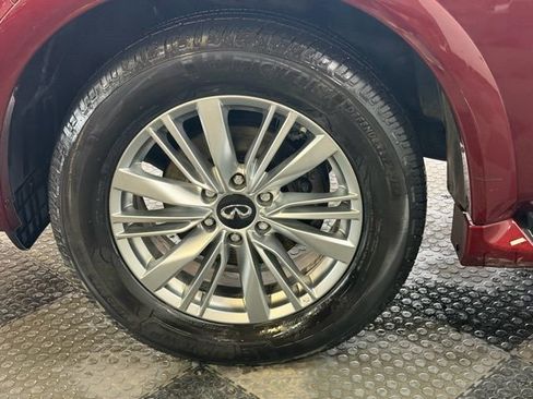 Used 2021 INFINITI QX80 Luxe w/ All-Season Package image 15