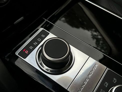 Used 2016 Land Rover Range Rover Supercharged image 32