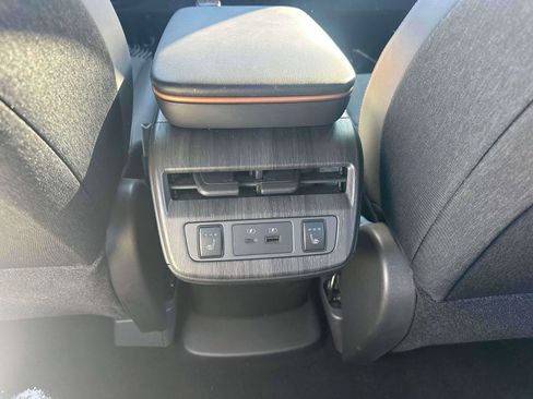Used 2023 Nissan Ariya AWD image 11