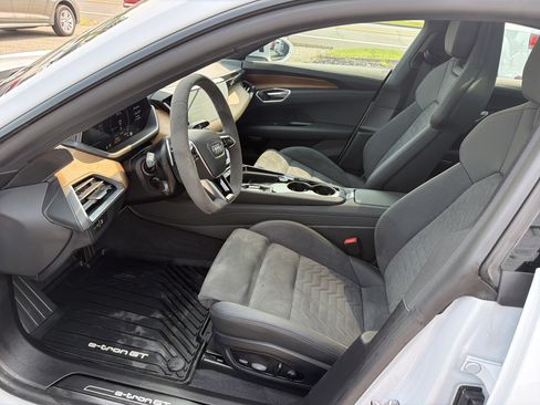 Certified 2024 Audi e-tron GT Premium Plus w/ Executive Package AWD/4WD image 6