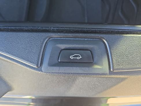 Used 2019 BMW X5 xDrive40i image 9