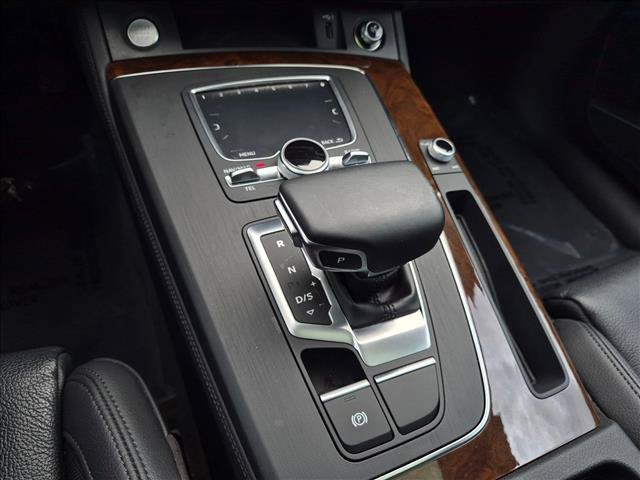 Used 2019 Audi Q5 2.0T Premium Plus w/ Premium Plus Package AWD/4WD image 11