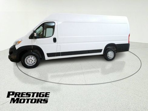 Used 2023 RAM ProMaster 3500 FWD image 3