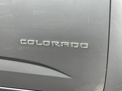 Used 2022 Chevrolet Colorado LT image 12
