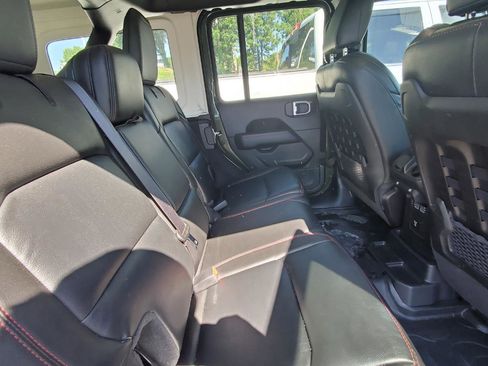Used 2021 Jeep Wrangler Unlimited Rubicon AWD/4WD image 6
