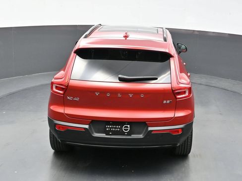 Used 2024 Volvo XC40 B5 Plus w/ Climate Package AWD/4WD image 37