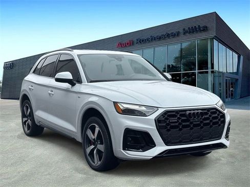 Used 2024 Audi Q5 2.0T Premium Plus w/ Premium Plus Package image 7