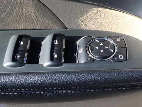 Used 2017 Ford Explorer FWD image 15