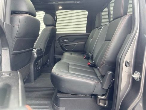 Used 2024 Nissan Titan PRO-4X w/ Pro-4x Convenience Package AWD/4WD image 9