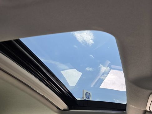 Used 2025 Honda Accord SE image 17