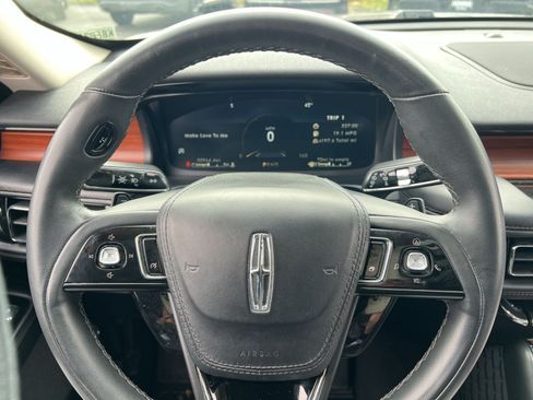 Used 2024 Lincoln Aviator Reserve AWD/4WD image 13