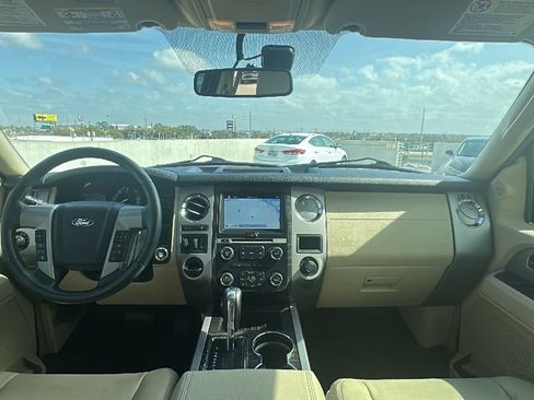 Used 2017 Ford Expedition Limited w/ Equipment Group 301A image 23