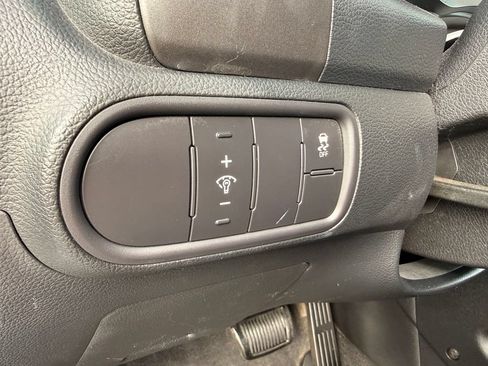Used 2017 Kia Forte LX FWD image 23